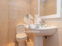 Moradia T5 - Poiares (Santo Andr�), Vila Nova de Poiares, Coimbra - Miniatura: 50/51