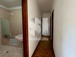 Moradia T2 - S�o Martinho de Antas e Paradela de Gui�es, Sabrosa, Vila Real - Miniatura: 9/19