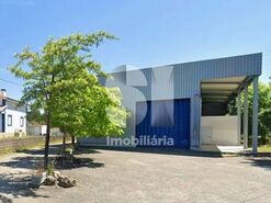 Armaz�m T0 - S�o Martinho da Corti�a, Arganil, Coimbra - Miniatura: 1/4