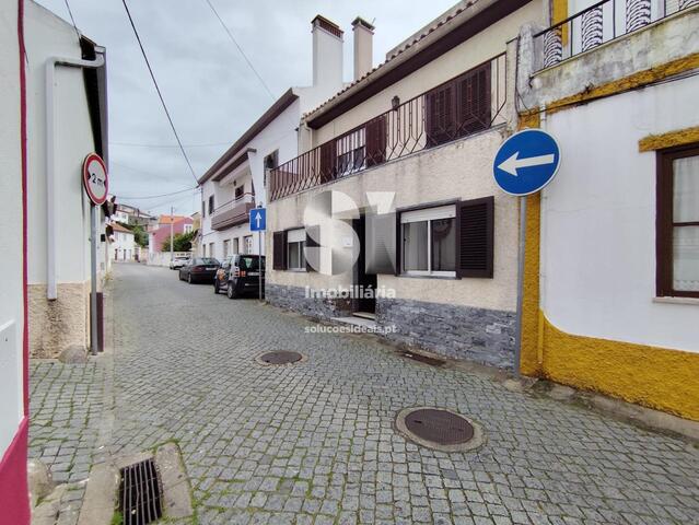 Moradia T4 - Rio de Moinhos, Abrantes, Santarm - Imagem grande