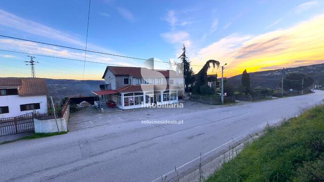 Moradia T5 - Vilarinho de Samardã, Vila Real, Vila Real - Imagem grande