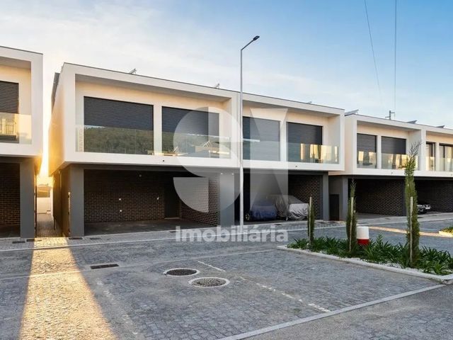 Moradia T4 - Marinhas, Esposende, Braga - Imagem grande
