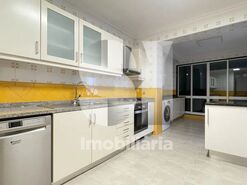 Apartamento T3 - Santo Ant�nio dos Olivais, Coimbra, Coimbra - Miniatura: 6/35