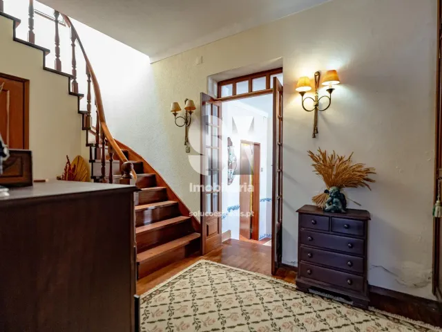 Moradia T5 - Alfeizer�o, Alcoba�a, Leiria - Miniatura: 7/29