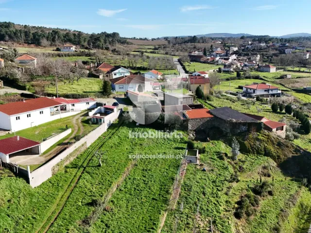 Moradia T0 - S�o Martinho de Antas e Paradela de Gui�es, Sabrosa, Vila Real - Miniatura: 7/18