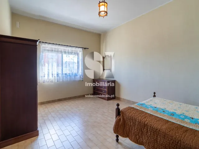 Moradia > T6 - Vieira de Leiria, Marinha Grande, Leiria - Miniatura: 10/49