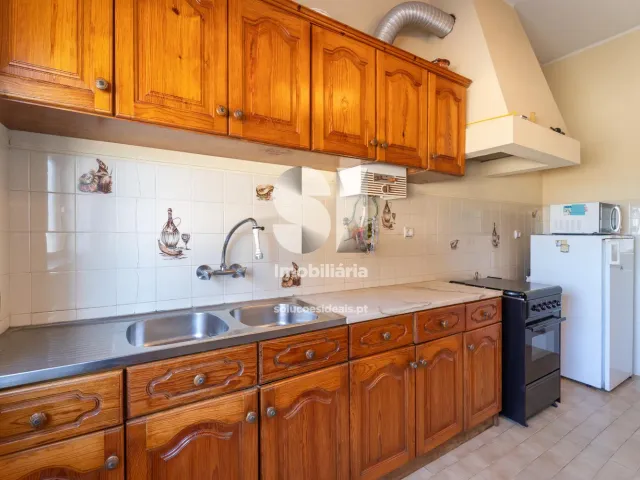 Moradia > T6 - Vieira de Leiria, Marinha Grande, Leiria - Miniatura: 23/49