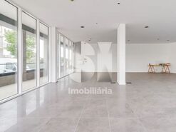 Loja T0 - Meirinhas, Pombal, Leiria - Miniatura: 17/20