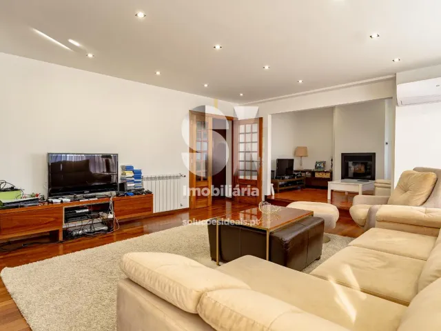 Apartamento T4 - Santo Ant�nio dos Olivais, Coimbra, Coimbra - Miniatura: 2/35