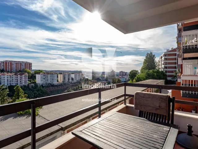 Apartamento T4 - Santo Ant�nio dos Olivais, Coimbra, Coimbra - Miniatura: 7/35