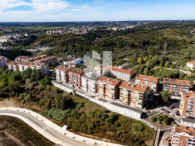 Apartamento T4 - Santo Ant�nio dos Olivais, Coimbra, Coimbra - Miniatura: 31/35