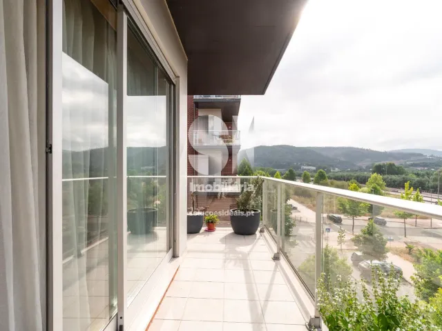 Apartamento T5 - Santo Ant�nio dos Olivais, Coimbra, Coimbra - Miniatura: 14/47