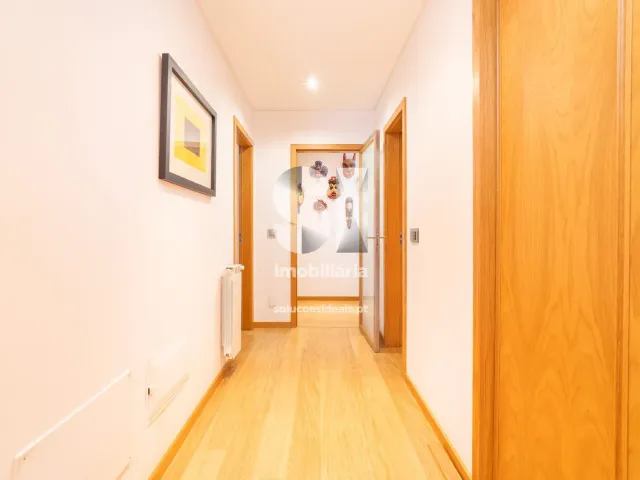 Apartamento T5 - Santo Ant�nio dos Olivais, Coimbra, Coimbra - Miniatura: 23/47