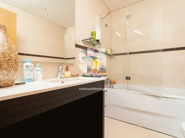 Apartamento T5 - Santo Ant�nio dos Olivais, Coimbra, Coimbra - Miniatura: 27/47