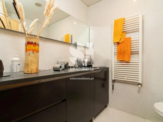 Apartamento T5 - Santo Ant�nio dos Olivais, Coimbra, Coimbra - Miniatura: 37/47