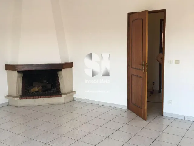 Apartamento T3 - S�o Martinho do Bispo, Coimbra, Coimbra - Miniatura: 20/25