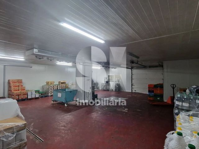 Armaz�m T0 - Rebordosa, Paredes, Porto - Imagem grande