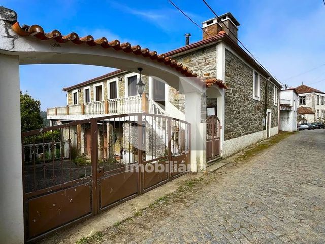 Moradia T4 - N�o Definido, N�o Definido, N�o Definido - Imagem grande