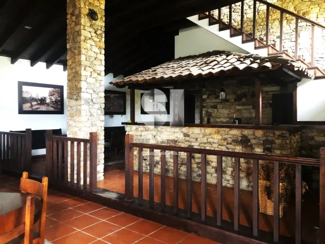 Bar/Restaurante T1 - Adoufe e Vilarinho de Samard�, Vila Real, Vila Real - Miniatura: 1/33