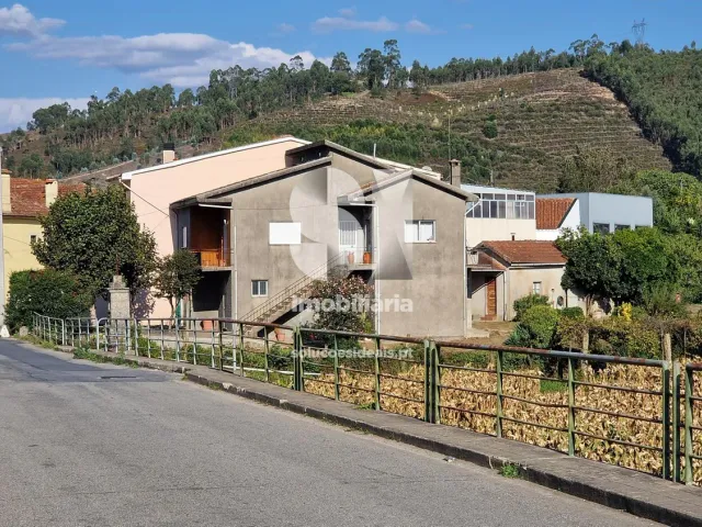 Moradia T3 - Sobreira, Paredes, Porto - Miniatura: 43/44