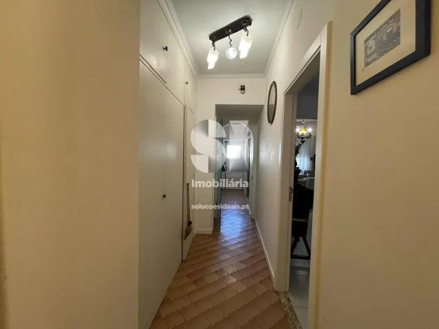 Moradia T4 - Santo Ant�nio dos Olivais, Coimbra, Coimbra - Miniatura: 1/20