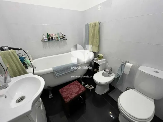 Moradia T4 - Santo Ant�nio dos Olivais, Coimbra, Coimbra - Miniatura: 13/20