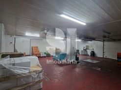 Armaz�m T0 - Rebordosa, Paredes, Porto - Miniatura: 2/15