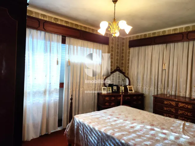 Moradia T6 - Nogueira, Maia, Porto - Miniatura: 19/20