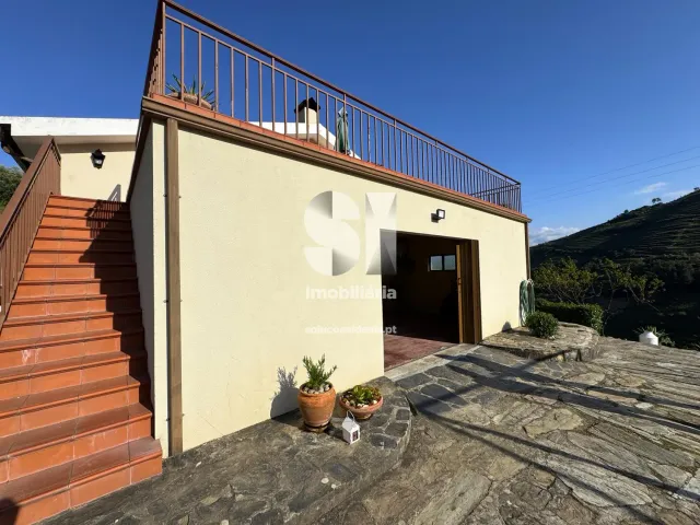 Moradia T3 - Covas do Douro, Sabrosa, Vila Real - Miniatura: 1/33