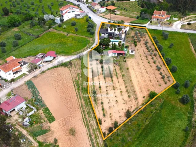 Moradia T5 - S�o Martinho da Corti�a, Arganil, Coimbra - Miniatura: 35/40