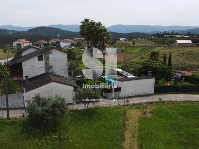 Moradia T5 - S�o Martinho da Corti�a, Arganil, Coimbra - Miniatura: 37/40