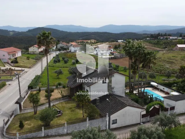 Moradia T5 - S�o Martinho da Corti�a, Arganil, Coimbra - Miniatura: 38/40