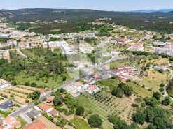 Moradia T3 - Poiares (Santo Andr�), Vila Nova de Poiares, Coimbra - Miniatura: 38/48