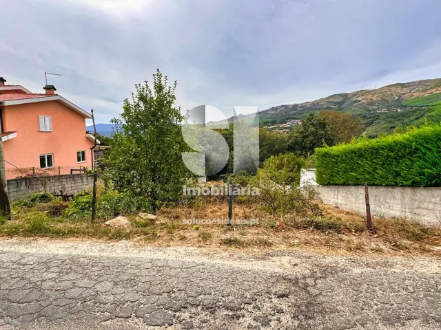 Terreno Urbano T0 - Adoufe e Vilarinho de Samard�, Vila Real, Vila Real - Imagem grande