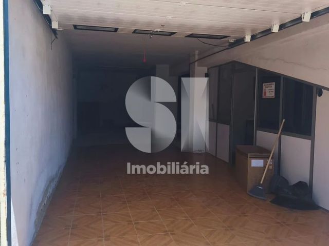 Garagem T0 - Santo Ant�nio dos Olivais, Coimbra, Coimbra - Imagem grande