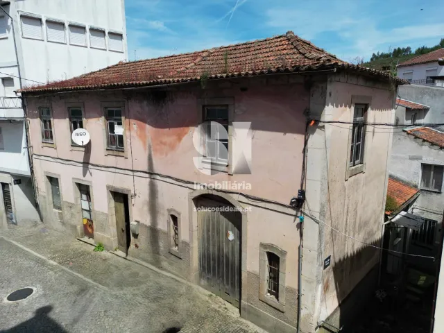 Pr�dio T0 - Vila Cova do Alva, Arganil, Coimbra