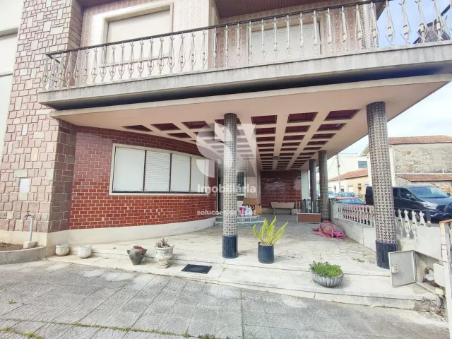 Moradia T5 - F�nzeres, Gondomar, Porto