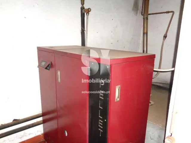 Moradia T6 - Pombeiro da Beira, Arganil, Coimbra - Miniatura: 32/36