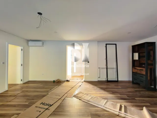 Moradia T3 - Espinho, Braga, Braga - Miniatura: 3/44