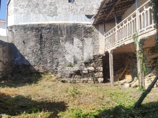 Moradia T6 - Poiares (Santo Andr�), Vila Nova de Poiares, Coimbra - Miniatura: 1/22