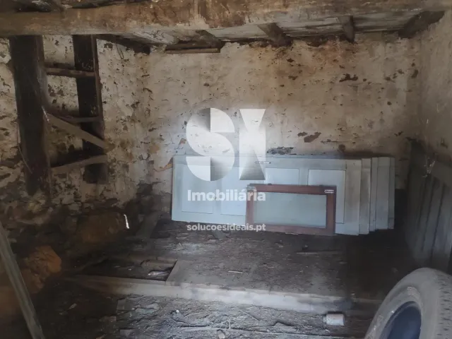 Moradia T6 - Poiares (Santo Andr�), Vila Nova de Poiares, Coimbra - Miniatura: 16/22