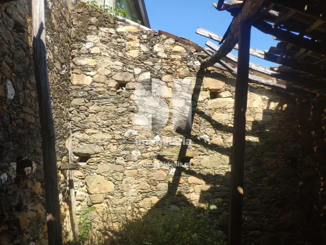 Moradia T6 - Poiares (Santo Andr�), Vila Nova de Poiares, Coimbra - Miniatura: 19/22