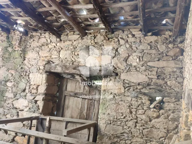 Moradia T6 - Poiares (Santo Andr�), Vila Nova de Poiares, Coimbra - Miniatura: 21/22