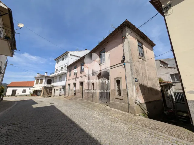 Pr�dio T0 - Vila Cova do Alva, Arganil, Coimbra - Miniatura: 1/11