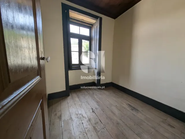 Pr�dio T0 - Vila Cova do Alva, Arganil, Coimbra - Miniatura: 9/11