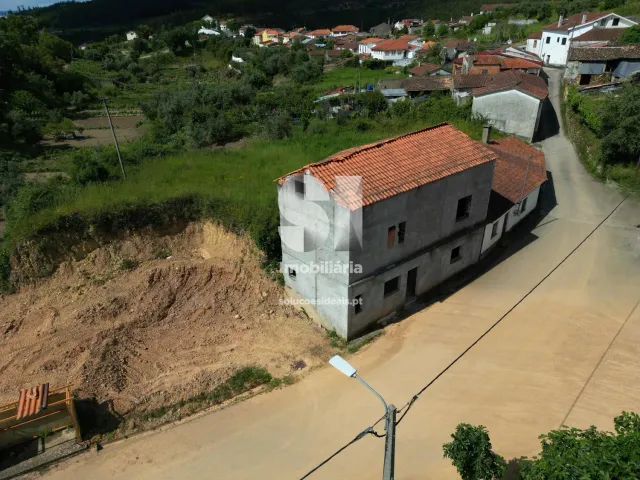 Moradia T2 - Lavegadas, Vila Nova de Poiares, Coimbra - Miniatura: 3/17