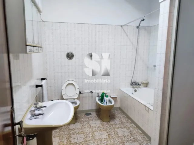 Moradia T5 - F�nzeres, Gondomar, Porto - Miniatura: 17/23