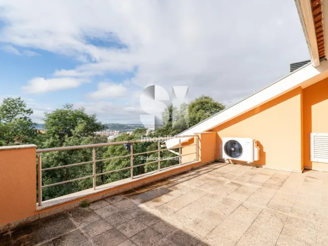 Moradia T4 - Santo Ant�nio dos Olivais, Coimbra, Coimbra - Miniatura: 18/28