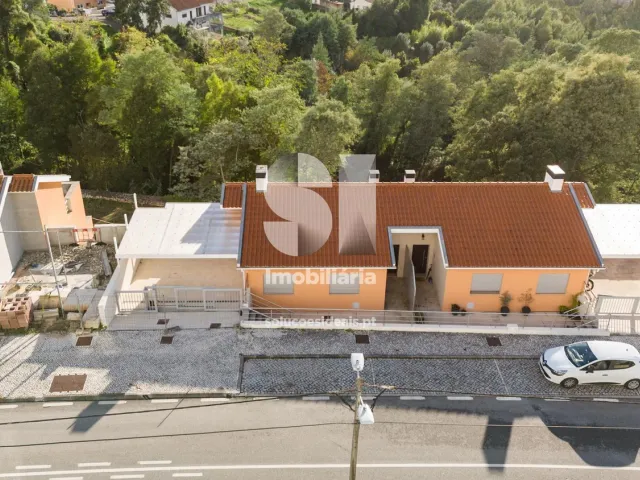 Moradia T4 - Santo Ant�nio dos Olivais, Coimbra, Coimbra - Miniatura: 28/28