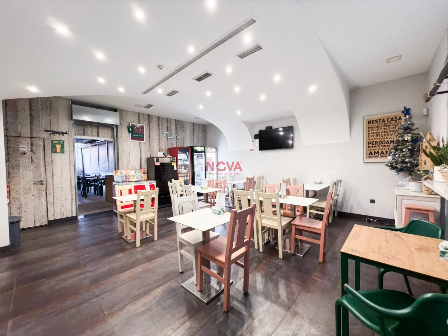Bar/Restaurante T0 - Ermesinde, Valongo, Porto - Miniatura: 1/9